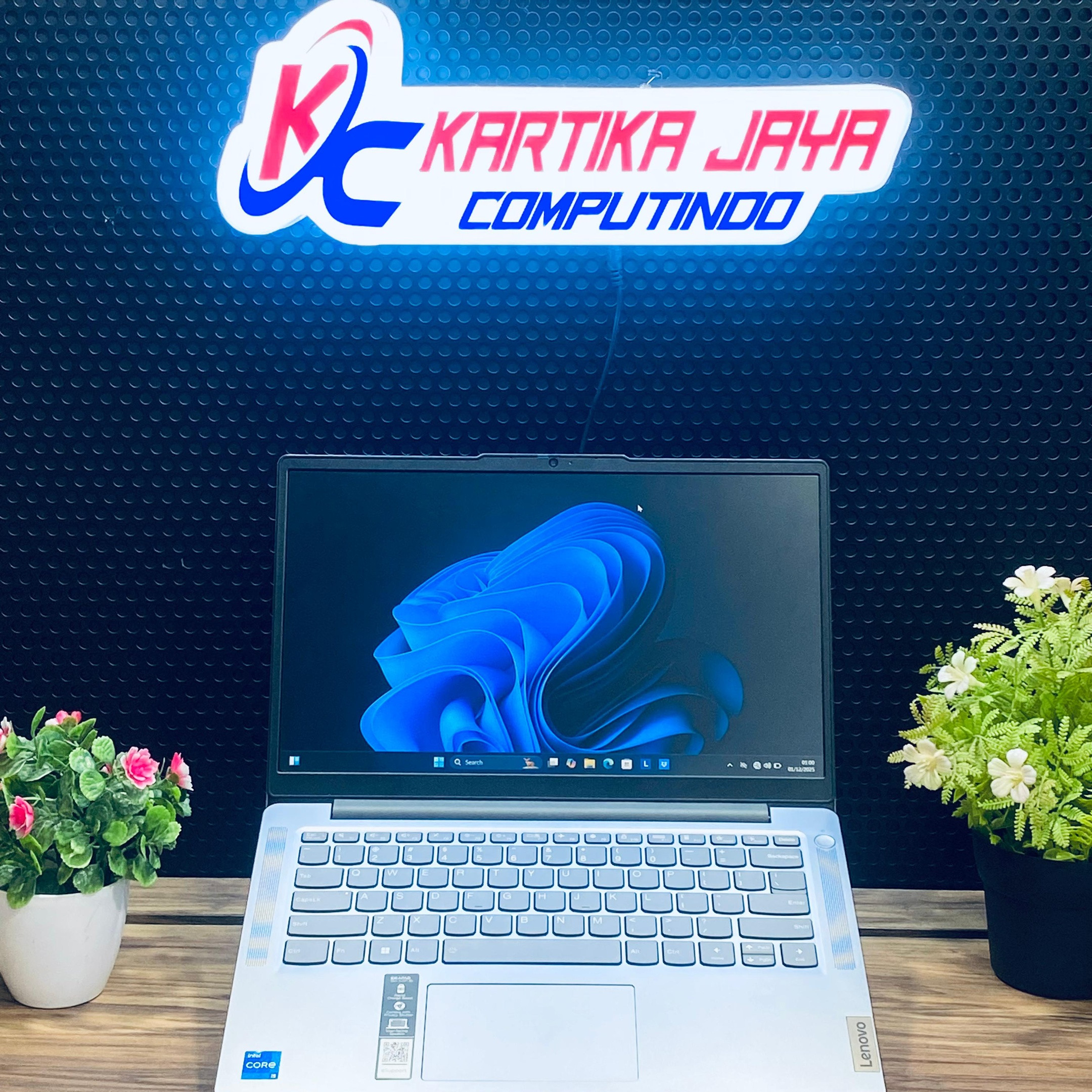 LENOVO IP SLIM 5 CORE I5 RAM 16 SSD 